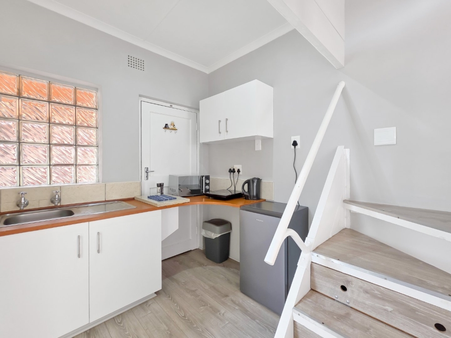 1 Bedroom Property for Sale in Bloubergrant Western Cape